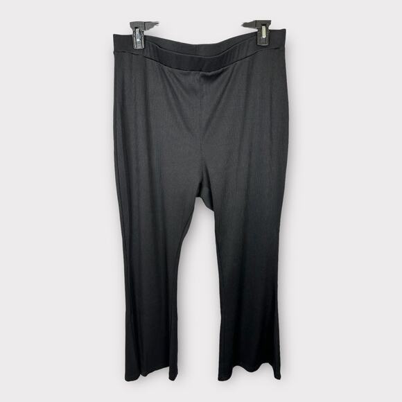 City Chic Womens size US 18 Medium Ribbed Stretch Flare Pull On Pants Black - Picture 1 of 8
